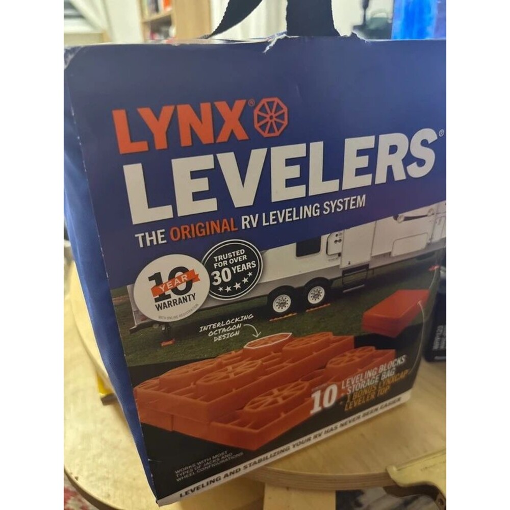 Lynx Levelers Level Top for RVTrailer Vanlife Interlocking Leveling Blocks